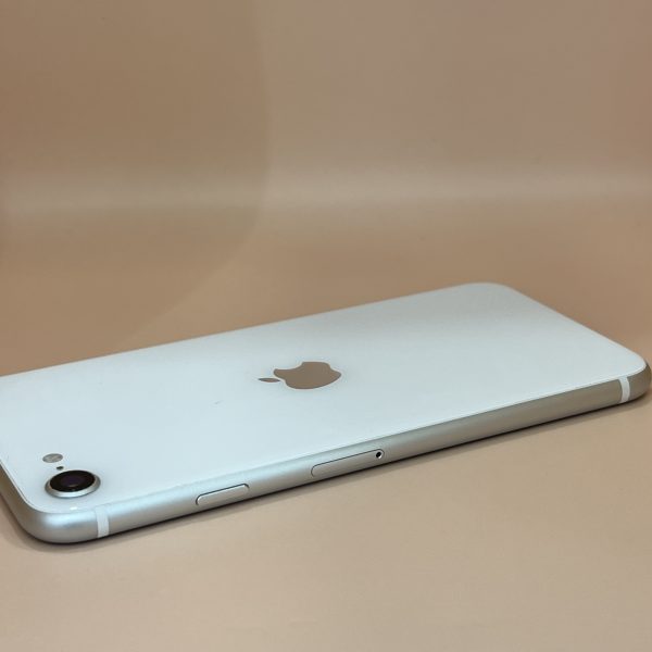 iPhone SE - 128GB – White – Unlocked